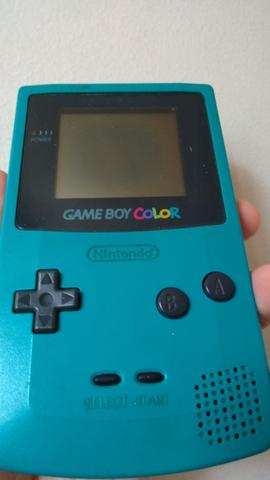 Gameboy color + pokémon gold