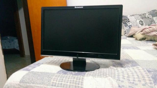 Monitor LCD 19' Lenovo