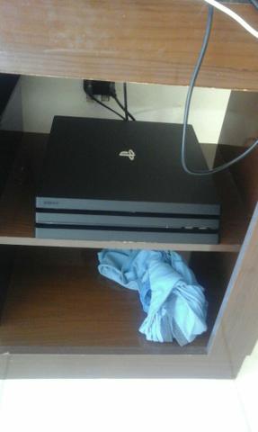 Ps4 pro vendo ou troco