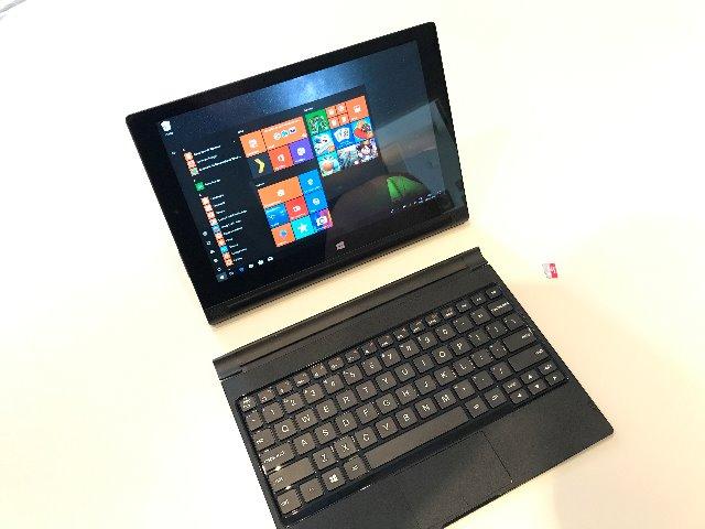 Tablet Lenovo Yoga Windows 10 + cartão 64 GB + teclado/capa