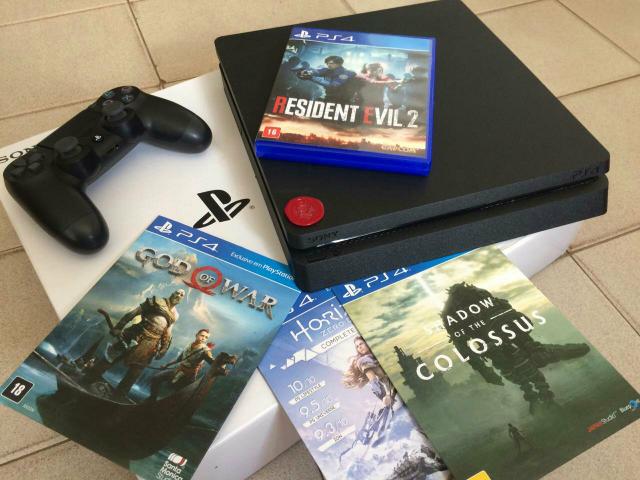 Vendo ps4 slim 1tb