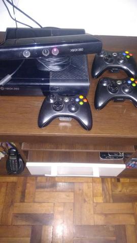 Xbox 360 lacrado, Knect, 2 controles