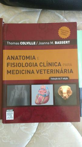 Coleção de livros de veterinária