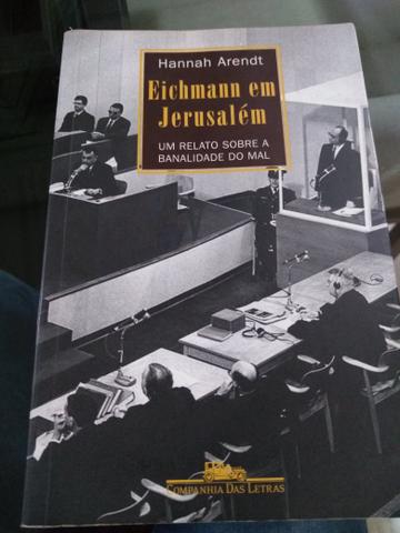 Livro "Eishmann em Jerusalém"