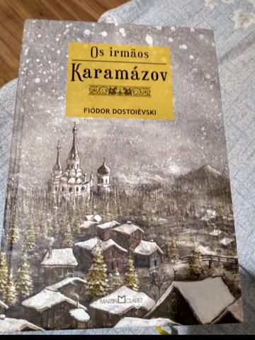 Livro "Os irmãos Karamázov"