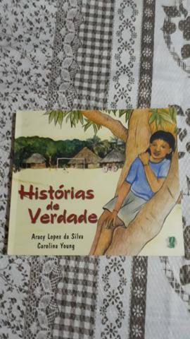 Livros paradidáticos.