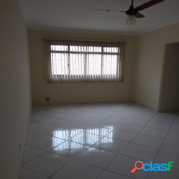 Apartamento com 2 dormitórios à venda, 65 m² por R$