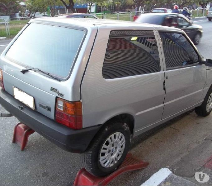 Fiat Uno 1.0 8v 2P 1995 Ar condicionado - Whats 971395143