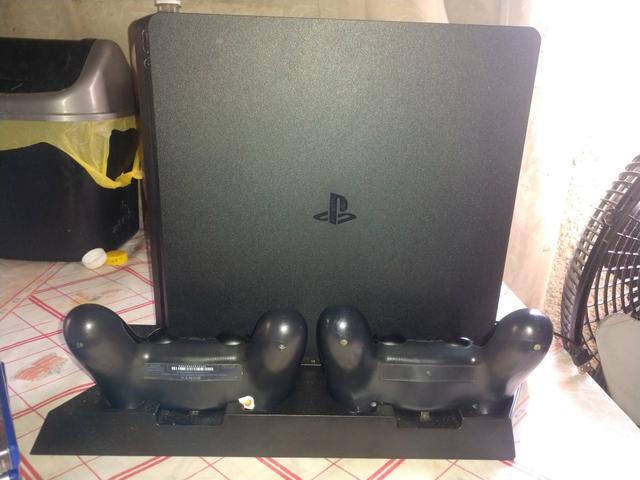 Ps4 Slim Vendo ou troco (Leia Descrição)