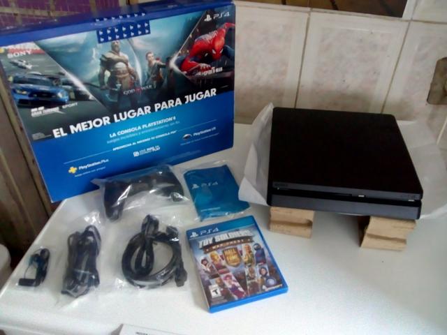 Venda PS4 novo