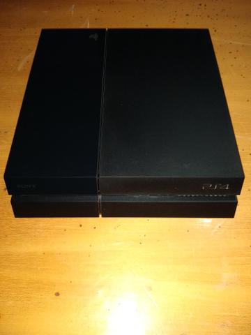 Vendo PlayStation 4 Perfeito estado