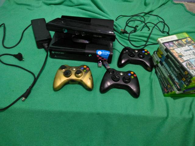 Xbox 360 Desbloqueado com Kinect 3 controles e vários games