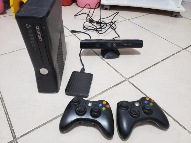 Xbox 360,com kinect e HD 500 GB