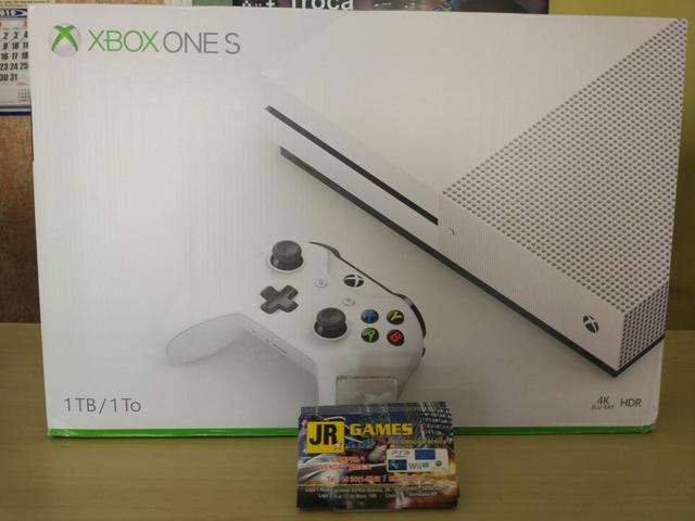 Xbox one S Novo lacrado, 1tb de Memória!!!