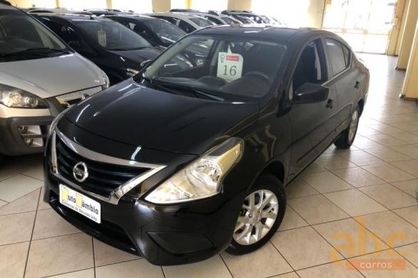 Nissan - VERSA