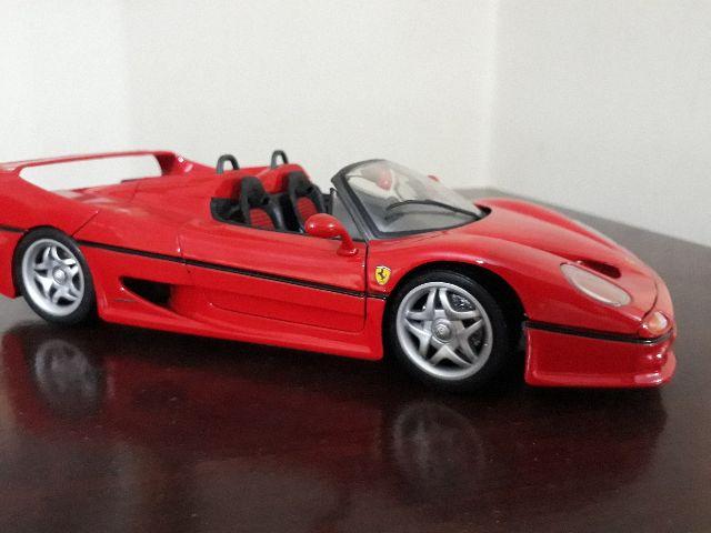 3 Miniaturas Ferrari 1:18