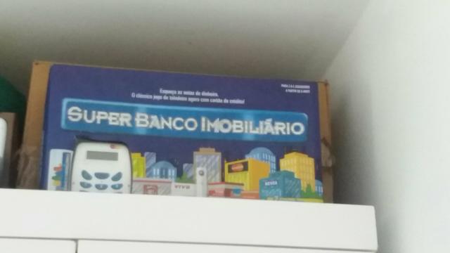 Banco imobiliário na caixa