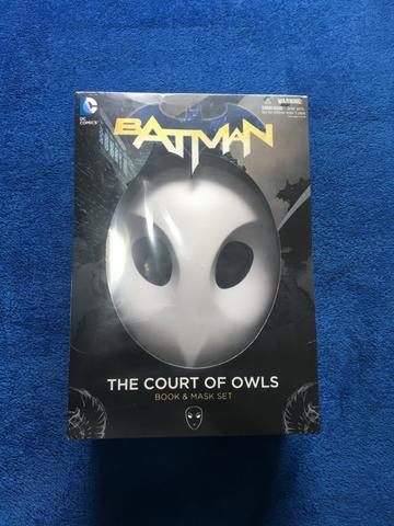 Batman- The Court Of Owls Mask And Book Set - The New 52