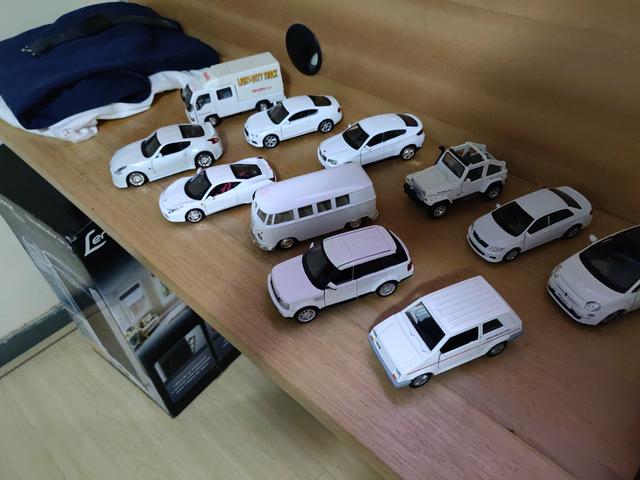 Carros miniaturas 1:32