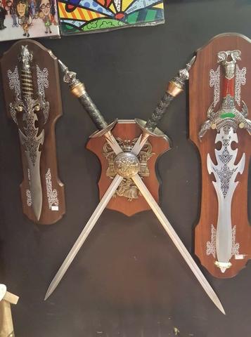 Espadas decorativas