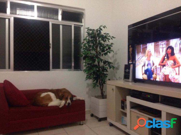 Apartamento com 2 dormitórios à venda, 69 m² por R$