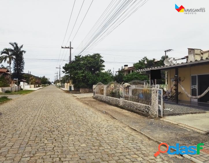 Casa com terreno amplo na Praia do Gravatá|Navegantes