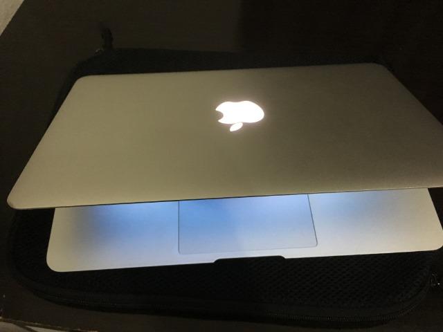 Macbook Air i5 11p Muito novo!