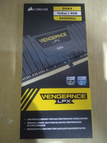 Memória Corsair Vengeance LPX 4GB Mhz DDR4 CL14 Preto