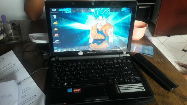 Netbook bem conservado!