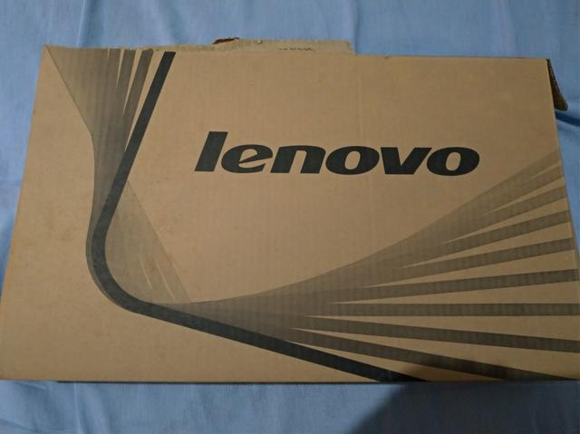 Notebook Lenovo básico