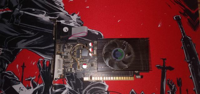 Placa de vídeo NVIDIA GT 730