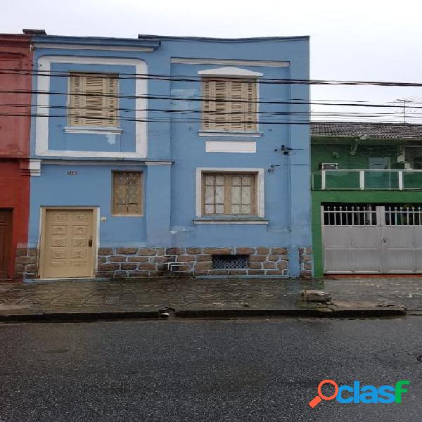 Sobrado com 3 dormitórios à venda, 120 m² por R$ 320.000