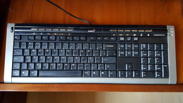 Teclado Genius SlimStar 110 usb