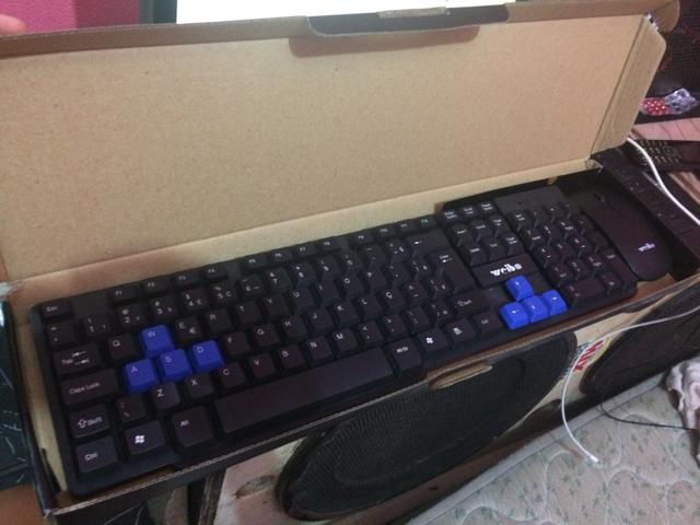 Teclado novo sem fio