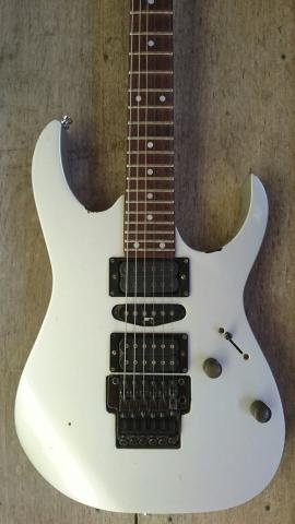 Guitarra Ibanez RG