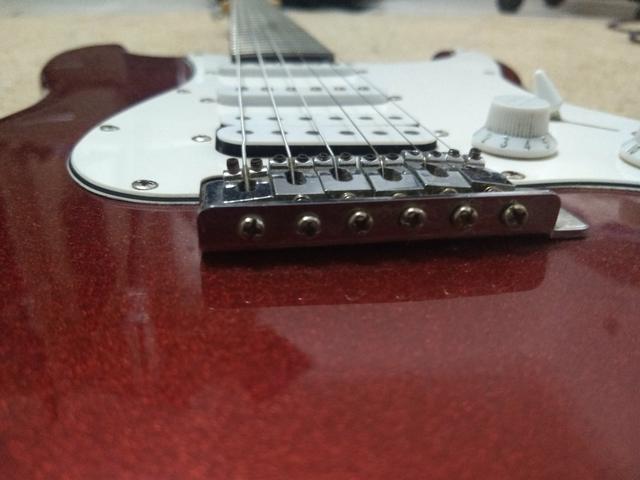 Guitarra Stratocaster Standard series