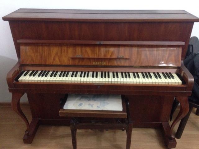 Piano Halben