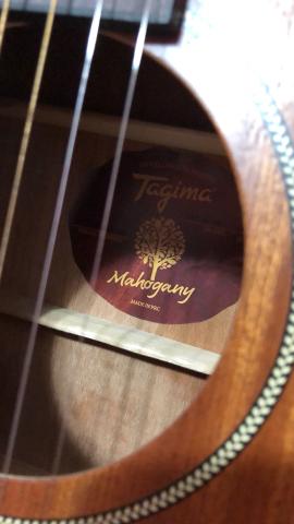 Vendo violão Tagima em perfeito estado de conservação