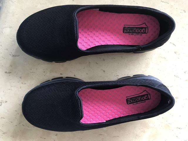 Sapatilha feminina sketchers goga pillars - tenis