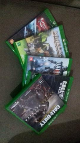 Xbox one + 5 jogos