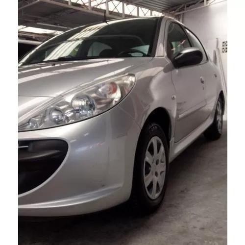 Peugeot 207 1.4 Xr Flex 5p