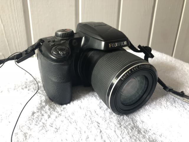 Câmera Fujifilm Zoom 40x