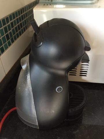 Cafeteira expresso cápsula Dolce Gusto