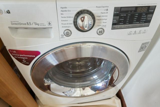 Maquina de lavar e secar LG 8,5 kg - WDAT - 127 V