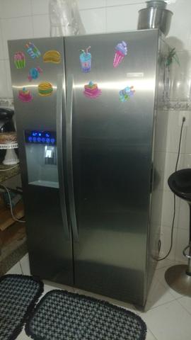 Side by side Electrolux ss90x