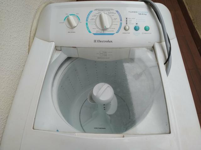 Vendo máquina Electrolux 12 kg