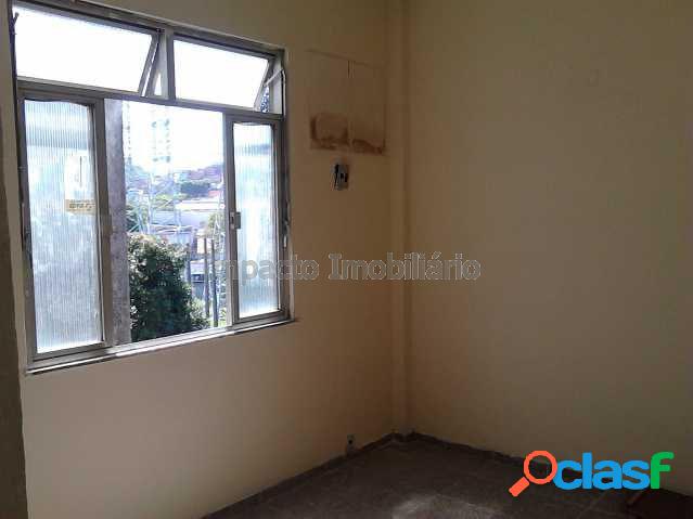 Madureira/junto ao viaduto - Apartamento a Venda no bairro