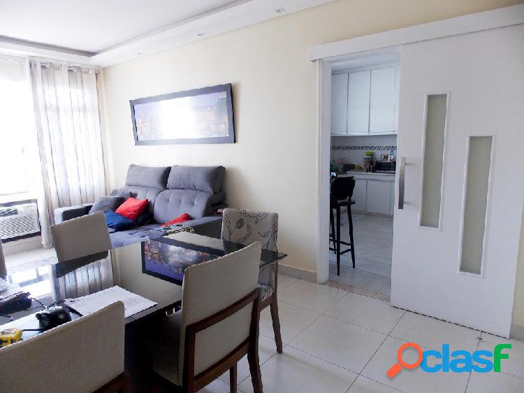 Apartamento com 2 dormitórios à venda, 85 m² por R$