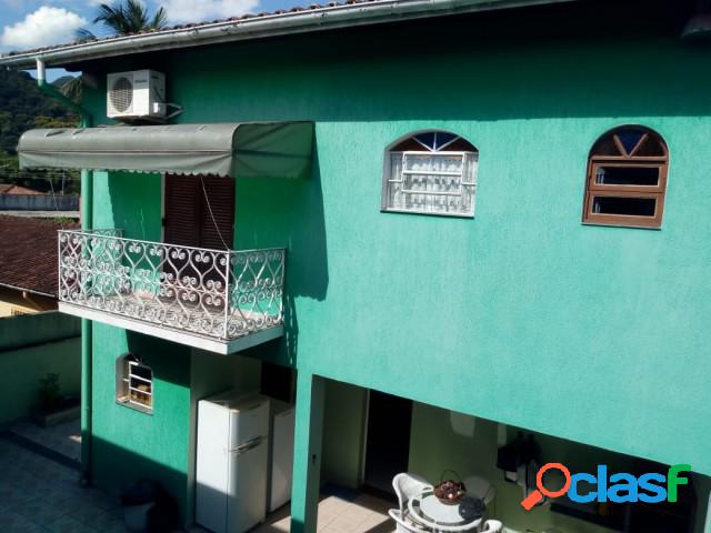 CASA COM EDICULA - Venda - Caraguatatuba - SP - Sumare