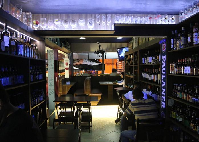 Lindo Bar Noturno / Empório em Mauá.